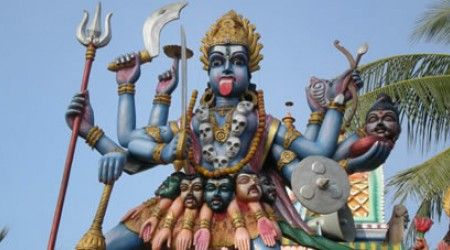 Как изображается индуистский бог Ганеша?