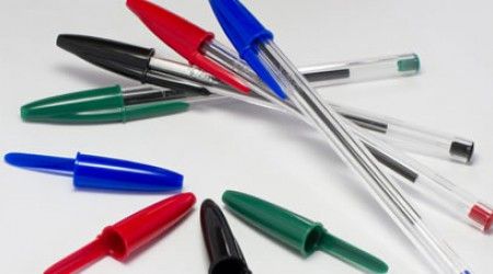 Для людей какой профессии делались первые шариковые ручки?