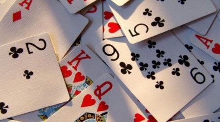 Какую покерную комбинацию составляют десятка пик, десятка треф, дама червей, дама треф и дама пик?