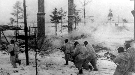Какое название имела операция советских войск по прорыву блокады Ленинграда в январе-апреле 1943 года?
