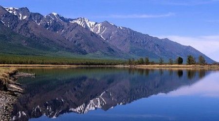 Какая река является дочерью озера Байкал?