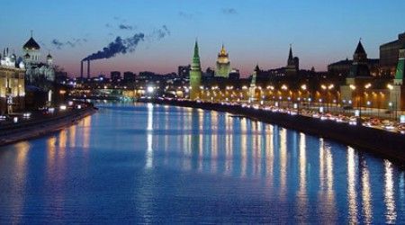 В какую реку впадает Москва-река?