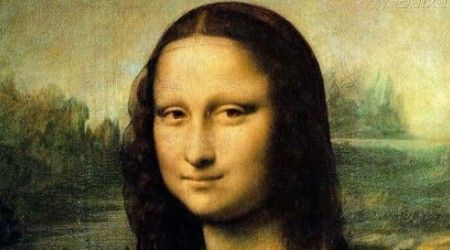 Что украшает шею Джоконды на полотне Леонардо?