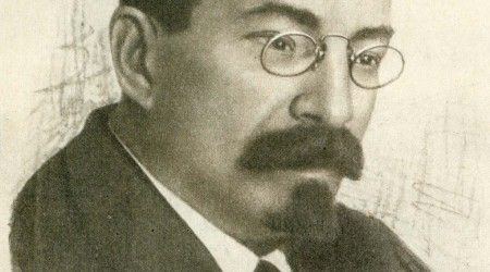 Кто стал первым советским народным комиссаром просвещения?