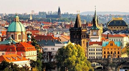 Что должен был иметь средневековый город Чехии чтобы заслужить этот статус?