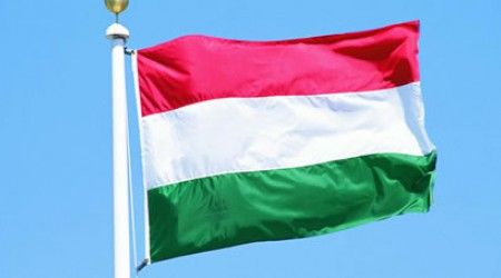 Флаг какого государства получится, если флаг Венгрии повернуть на 90 градусов по часовой стрелке?