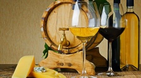 Как называется процесс смешивания сортов вин для производства, например, шампанского?