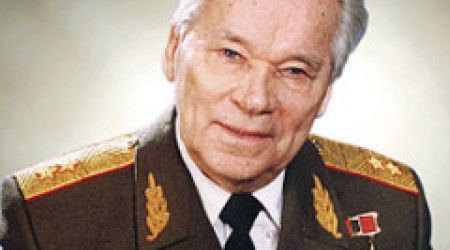 Кем во время Великой Отечественной войны был Михаил Калашников?