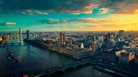 Какой прозвище со времен Средневековья получил Лондон?