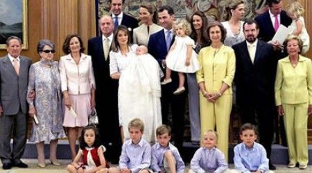 В какой из этих стран с 1975 года снова правит королевская семья?