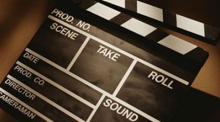 Как часто именуют кинематограф первых лет его существования?
