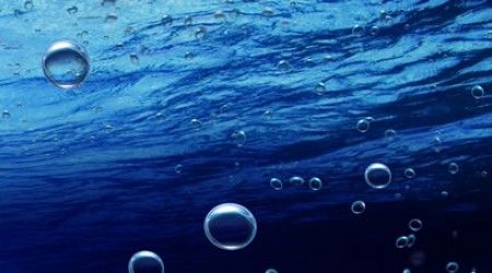 Как называется разновидность воды, в которой атом водорода замещён его изотопом дейтерием?