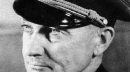 Кто из немецких фельдмаршалов носил прозвища "Пожарный Гитлера" и "Гений обороны"?