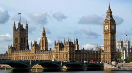 Какая из частей Соединенного Королевства не имеет собственного правительства и парламента?
