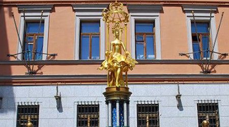 На какой пешеходной улице Москвы находится Фонтан «Принцесса Турандот»?