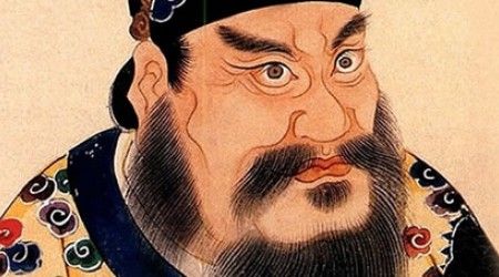 Из какого материала сделана знаменитая Терракотовая армия китайского императора Цинь Шихуанди?