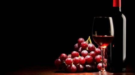 Из какого сорта винограда красное вино НЕ делается?