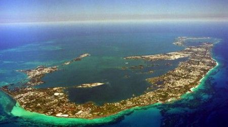 В каком море находятся Бермудские острова?