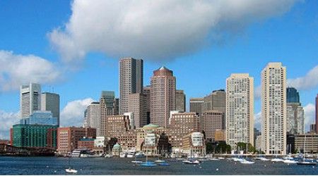 На какой высоте над уровнем моря расположена самая высокая точка Бостона (США)?