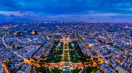 Административным центром какого региона Франции является город Париж?