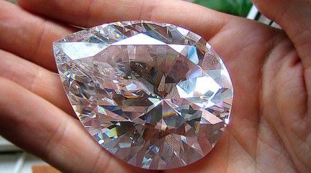 Сколько весил самый большой в мире алмаз?