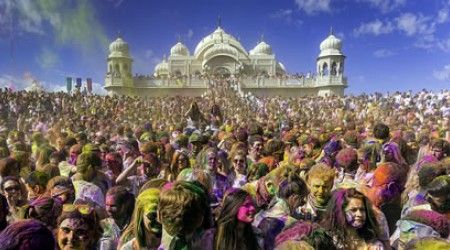 Как называется фестиваль красок в Индии?