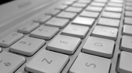 Какая буква и в русском, и в латинском написании располагается на одной кнопке клавиатуры вашего компьютера?
