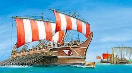 Какой выступ в подводной части корабля был главным оружием древнегреческой триеры?