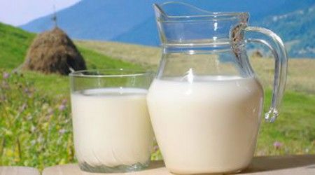 Молоко какого животного является традиционным для восточных странах? Его употребляют как повседневно, так и для приготовления сыров, мороженого, какао и пр.?