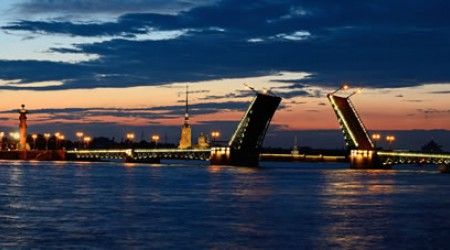 Какой петербургский мост НЕ разводят?