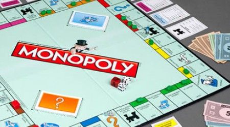 Что можно купить в стандартной игре «Монополия»?