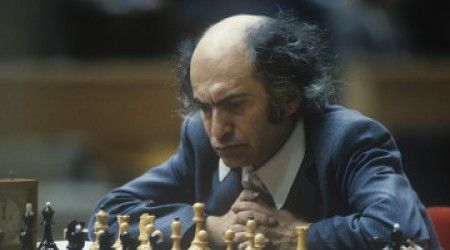 Какой город был родным для чемпиона мира по шахматам Михаила Таля?