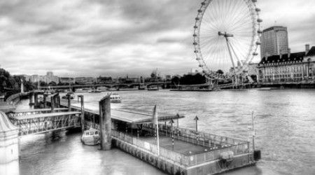 Через какой город протекает река Темза?