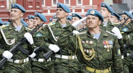 Какого воинского звания не существует в армии РФ?