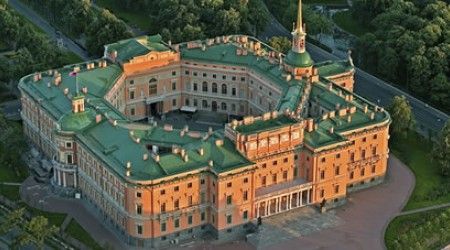 По чьему заказу в Санкт-Петербурге построили Михайловский замок?