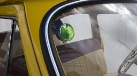 Что означает зеленый огонек на лобовом стекле таксомотора?