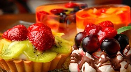 Слово «десерт», произошедшее от французского «desservir», обозначает? 