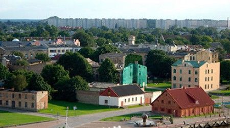 В каком государстве Прибалтики находится город Вентспилс?