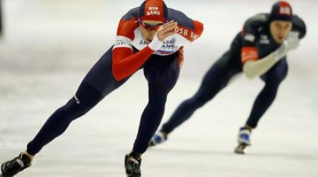Какую дистанцию конькобежцы НЕ бегут на Олимпийских играх?