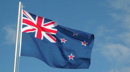 Сколько звезд на флаге Новой Зеландии?