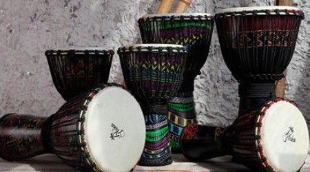 Каково название этого западноафриканского барабана?