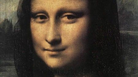 Кто, по утверждению искусствоведа Вазари, помогал Леонардо да Винчи работать над портретом Моны Лизы?