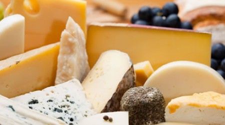 Как определяют качество головки сыра сыроделы города Парма?