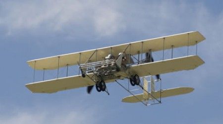 Какой двигатель был на первом самолёте братьев Райт?