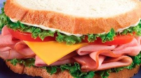 С чем был сделан Бутерброд-сумасброд в стихотворении К. Чуковского «Бутерброд»?