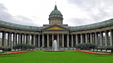 По чьему проекту был построен Казанский собор в Санкт-Петербурге?