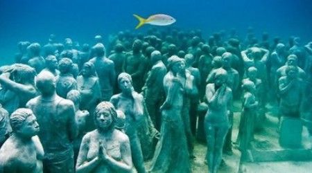 В какой стране находится музей подводных скульптур?