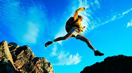 В каком виде спорта спортсмены совершают прыжок под названием «тулуп»?
