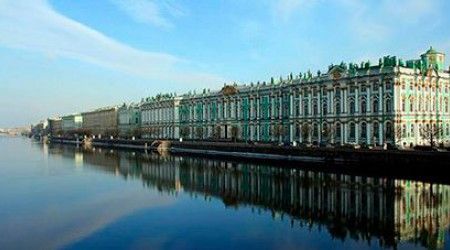 Какое звание получил Ленинград за стойкую блокаду во время войны?