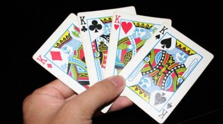 Какую карту в карточной игре кинг называют именно «кингом»?